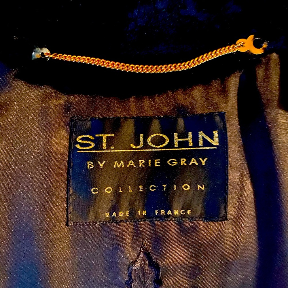 St John faux fur swing coat. Excellent condition. Side slit pockets.